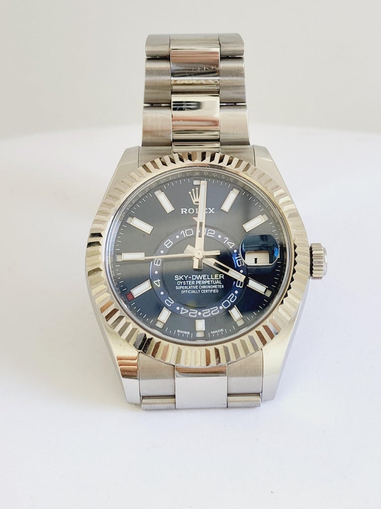 Rolex Oyster Perpetual SkyDweller Oystersteel Band Blaues Zifferblatt