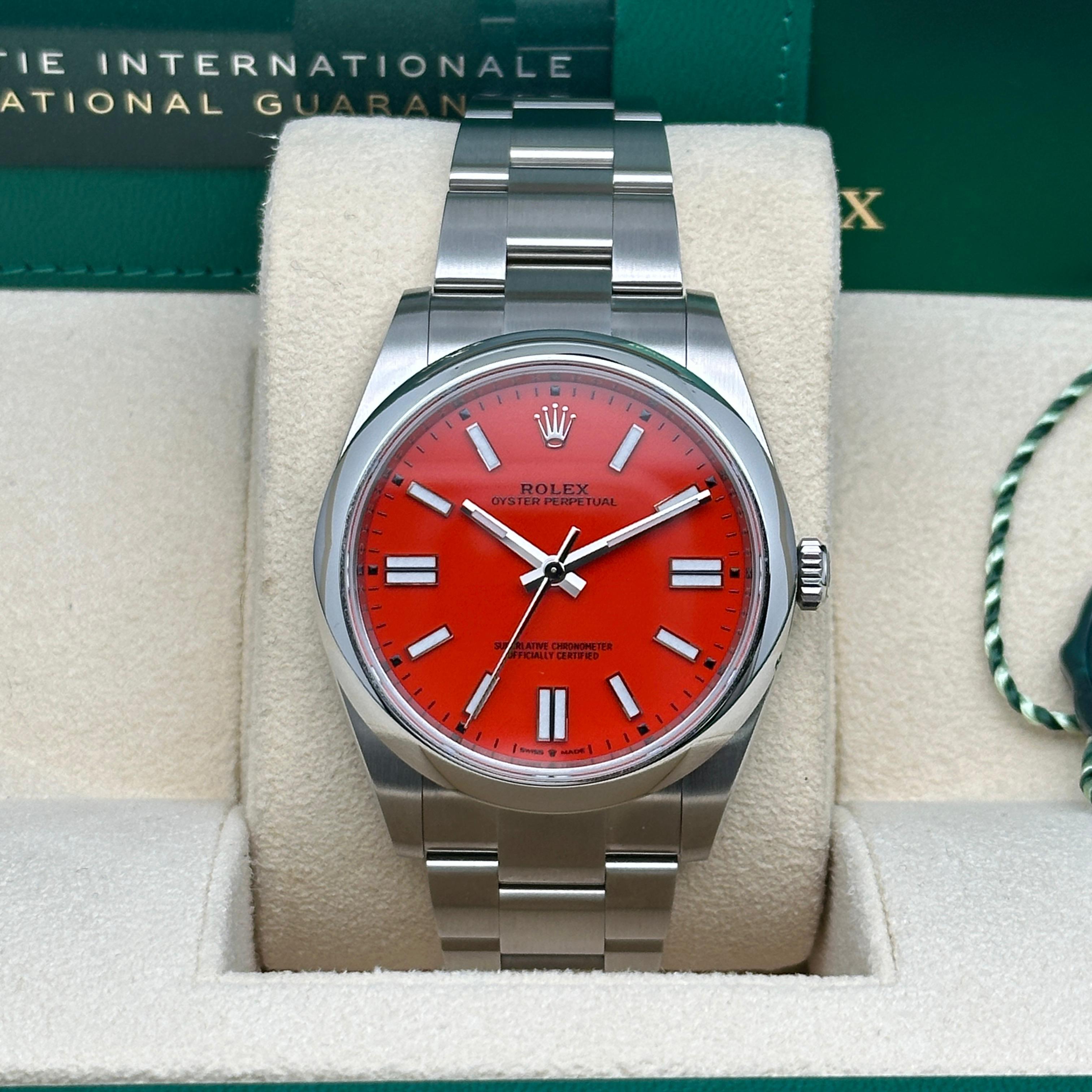 Rolex Oyster Perpetual Steel Coral Red Dial Automatic Montre pour hommes 124300 non portée en vente 5