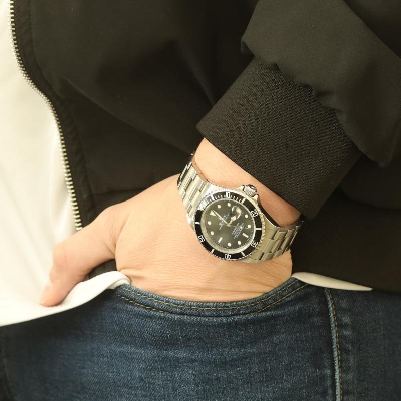 Rolex Oyster Perpetual Submariner Men's Watch 16610 Stainless Automatic 1Yr Wnty For Sale 1
