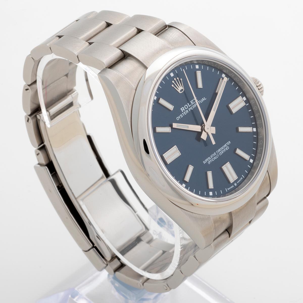 Orologio da polso Rolex Oyster Perpetual Ref 124300. Cassa da 41 pollici, set completo, 2022. In condizioni ottime a Canterbury, England
