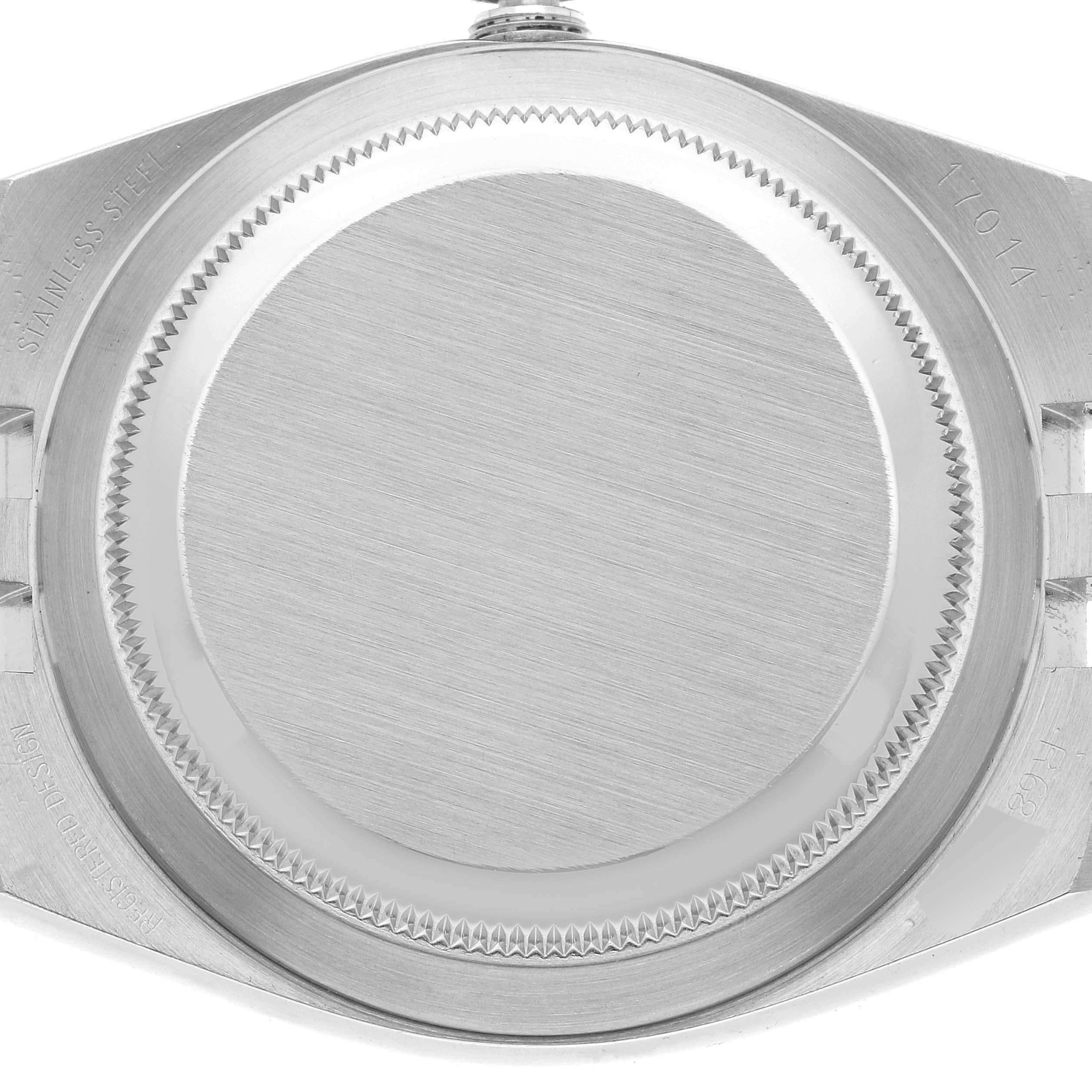 Rolex Oysterquartz Datejust Steel White Gold Diamond Dial Mens Watch 17014. Mouvement à quartz. Boîtier oyster en acier inoxydable de 36.0 mm de diamètre. Logo Rolex sur une couronne. Lunette cannelée en or blanc 18k. Verre saphir résistant aux