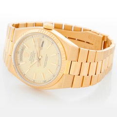 Rolex Oysterquartz Day-Date Herrenuhr 18 Karat Gold Präsident 19018
