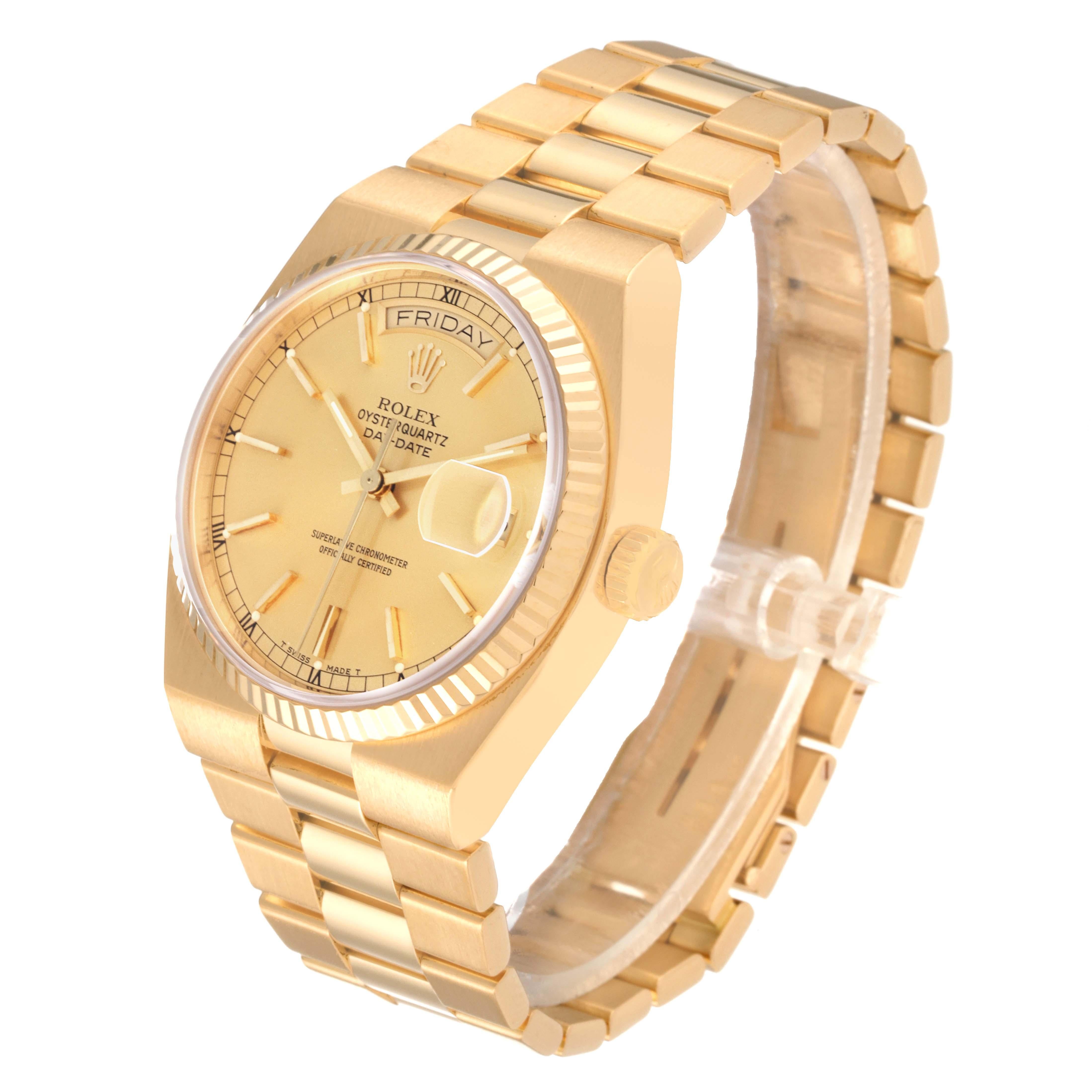 Rolex Oysterquartz President Day-Date Yellow Gold Mens Watch 19018 In Excellent Condition For Sale In Atlanta, GA