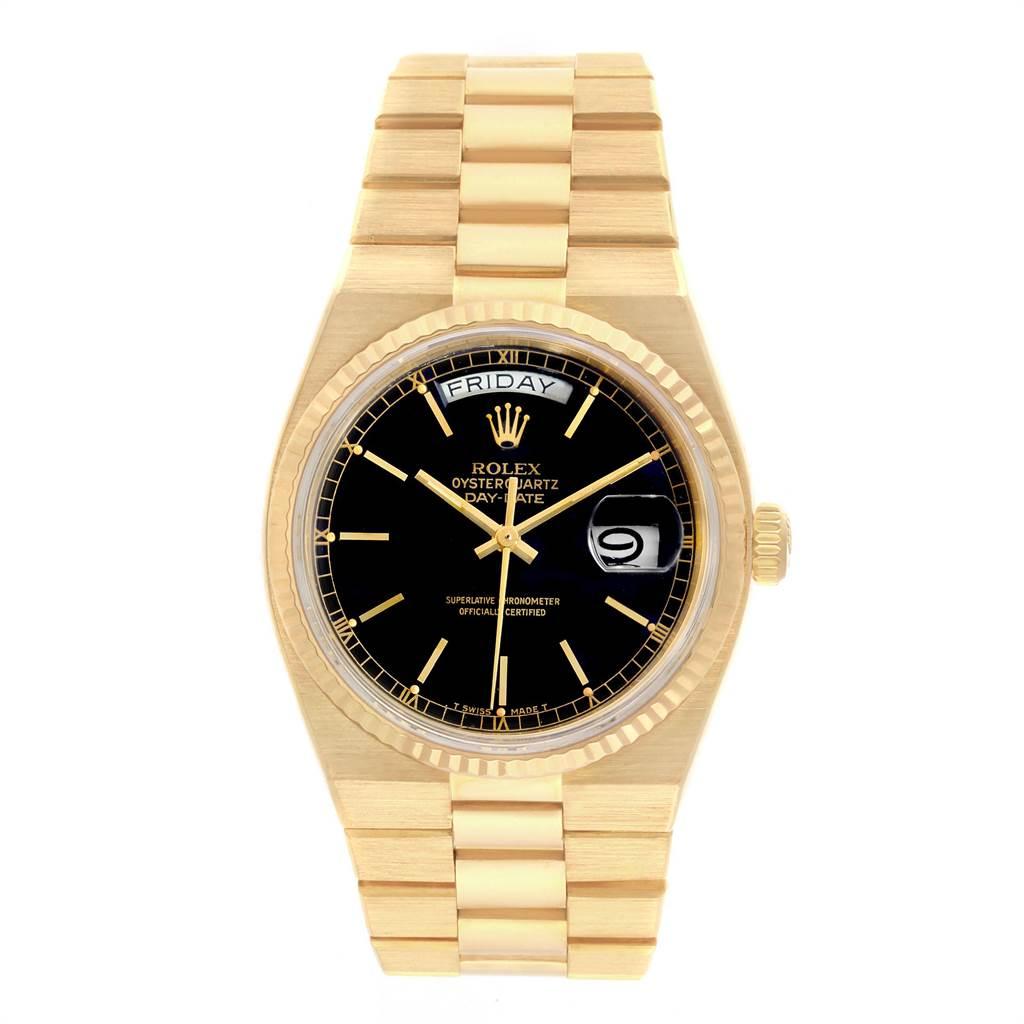 Rolex Oysterquartz President Yellow Gold Black Dial Men’s Watch 19018 In Excellent Condition For Sale In Atlanta, GA