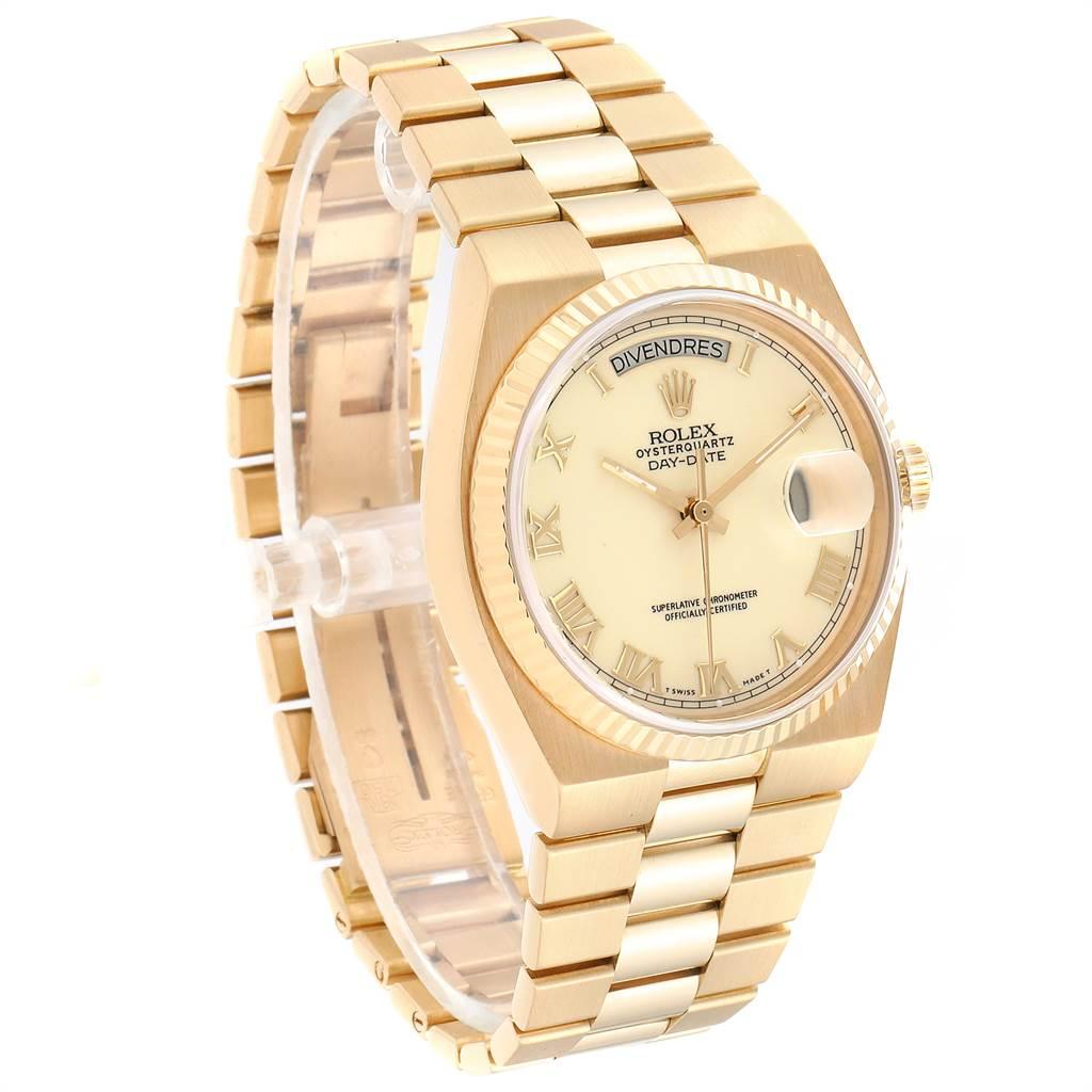 Rolex Oysterquartz President Yellow Gold Ivory Dial Men's Watch 19018 In Excellent Condition For Sale In Atlanta, GA