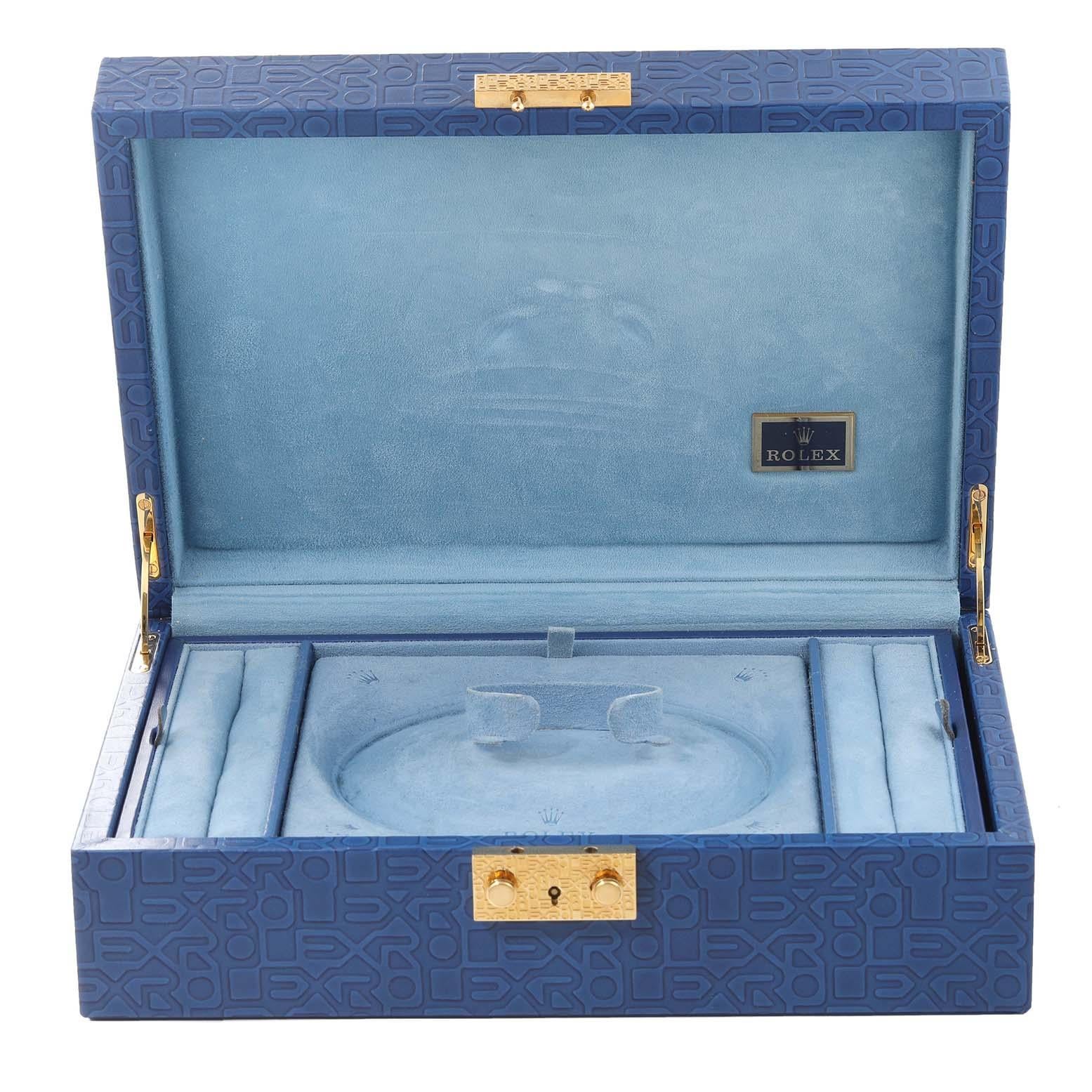 Rolex Pearlmaster 34 Montre pour femmes avec cadran météorite en or blanc et diamants 81339 en vente 7