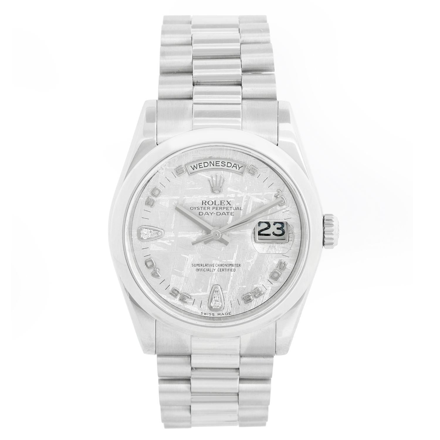 Rolex Platinum President  Orologio Day-Date da uomo 118206 - Carica automatica, 31 Jewell, Quickset, vetro zaffiro. Cassa in platino con lunetta liscia (36 mm) e incisioni rehaut sulla lunetta interna. Quadrante in meteorite Rolex originale con