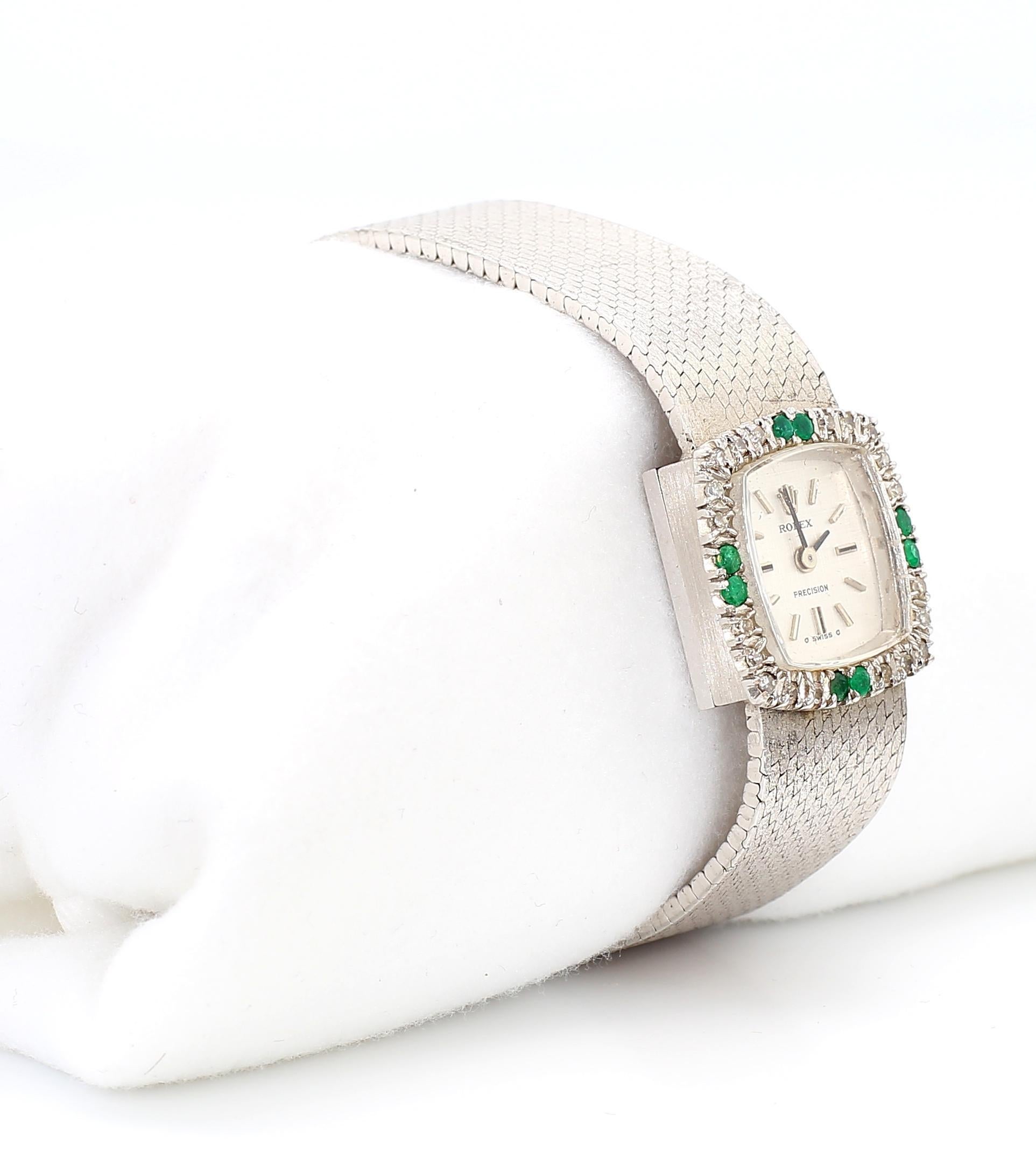 Reloj Rolex de precisión con bisel de esmeraldas y diamantes en oro blanco de 18 quilates y brazalete esmerilado en Bueno estado para la venta en Miami, FL