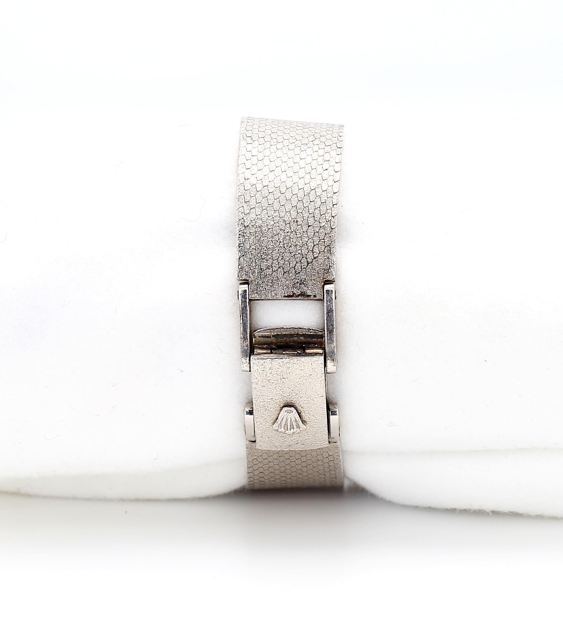 Reloj Rolex de precisión con bisel de esmeraldas y diamantes en oro blanco de 18 quilates y brazalete esmerilado en venta 1