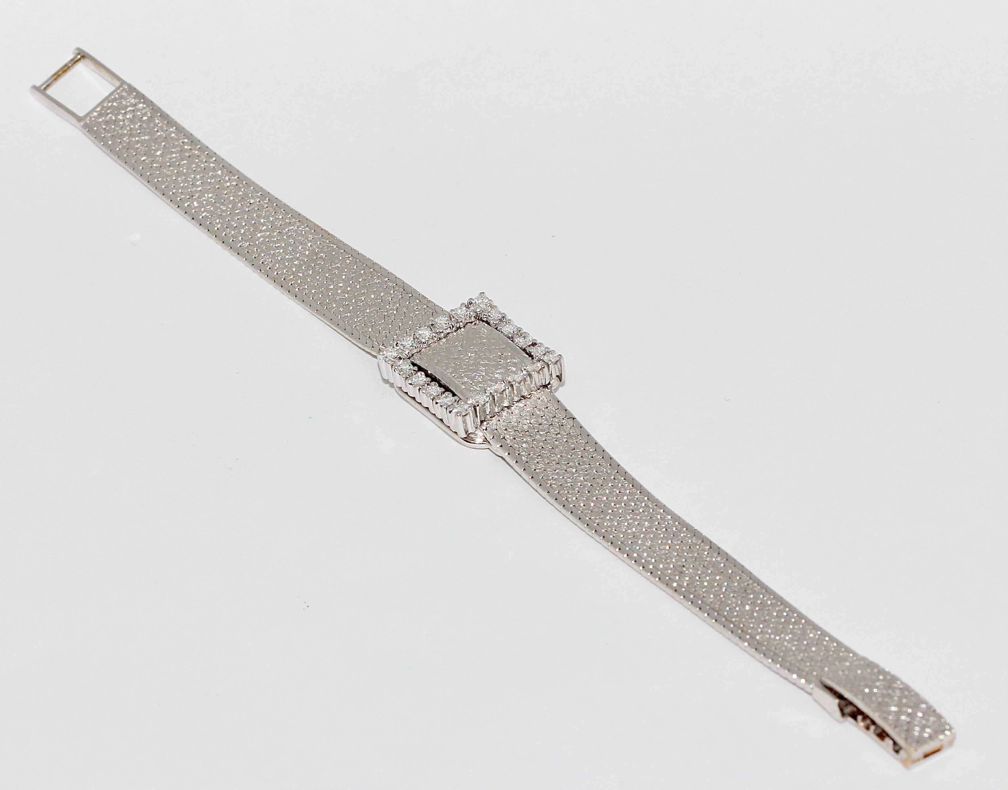 Taille ronde Montre-bracelet Rolex Precision pour femmes:: or blanc 18 carats:: avec diamants