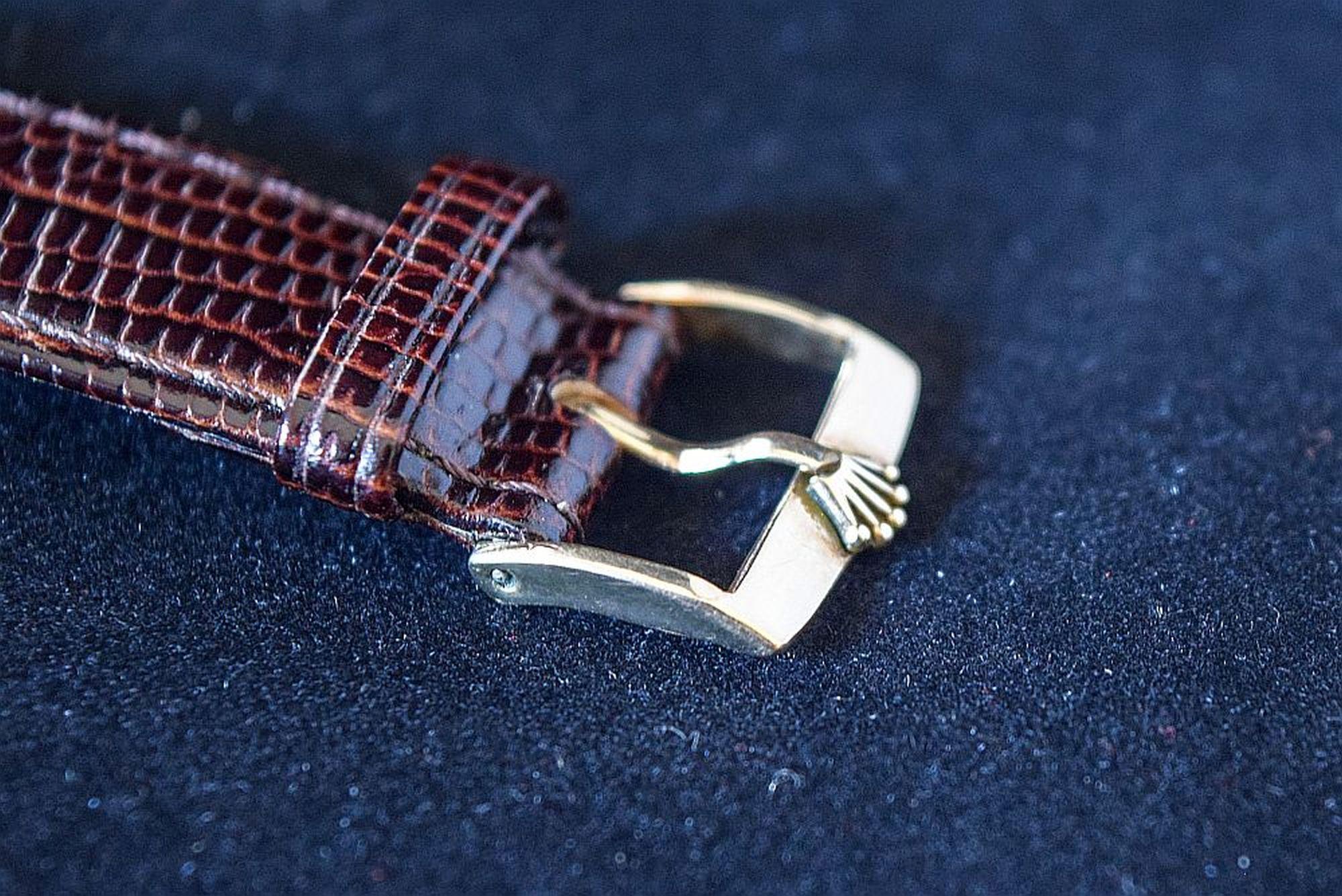 Rolex Precision Montre en or 18 carats avec secondes centrales élégantes, réf. 9708 en vente 3