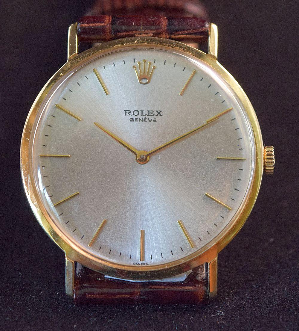 Rolex Precision 18 K Gold and Elegant Watch Center Seconds Ref 9708 In Good Condition For Sale In London, GB