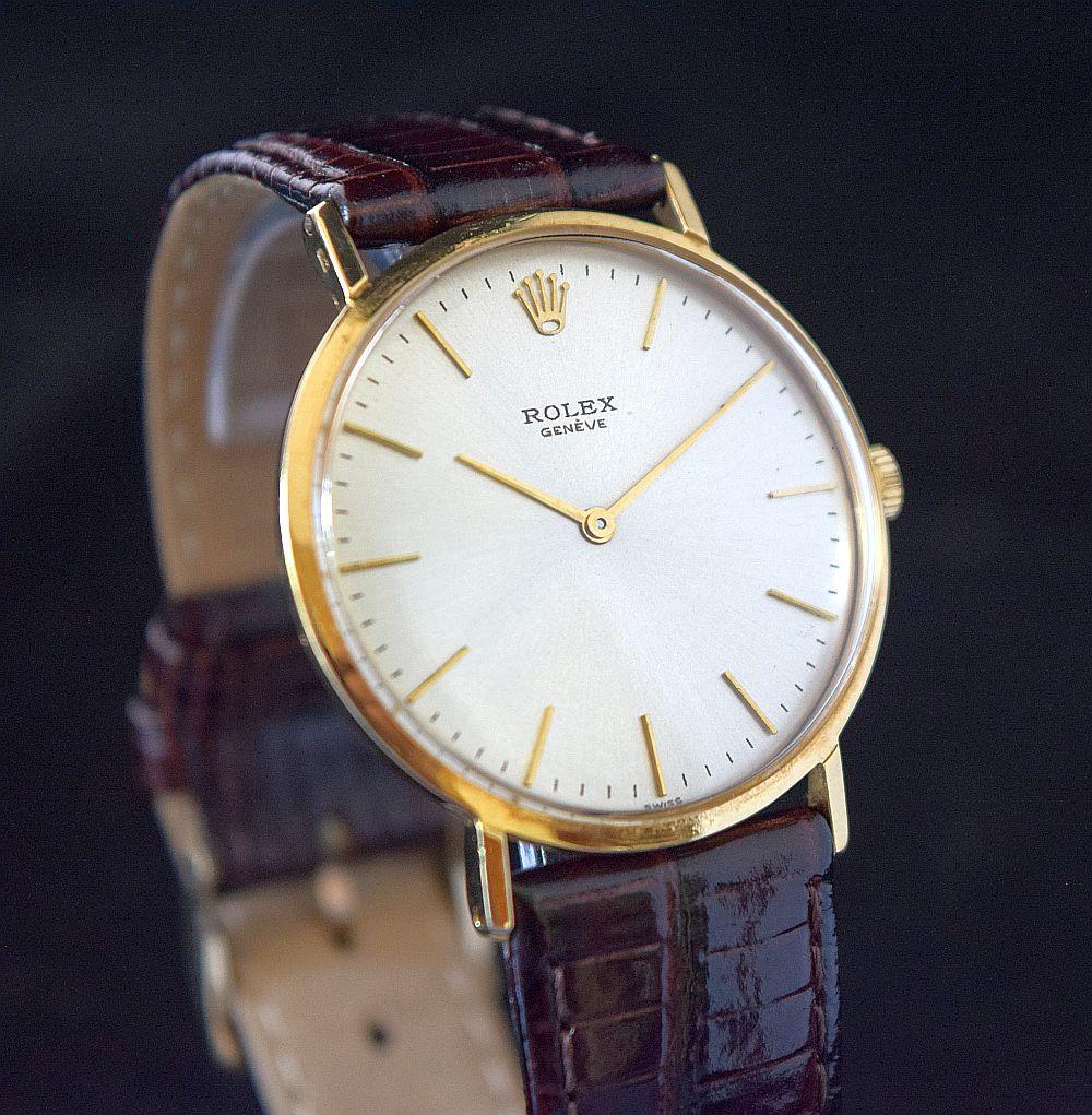 Rolex Precision 18 K Gold-Uhr mit elegantem Mittelteil und zweifachem Zifferblatt Ref 9708 im Angebot 3
