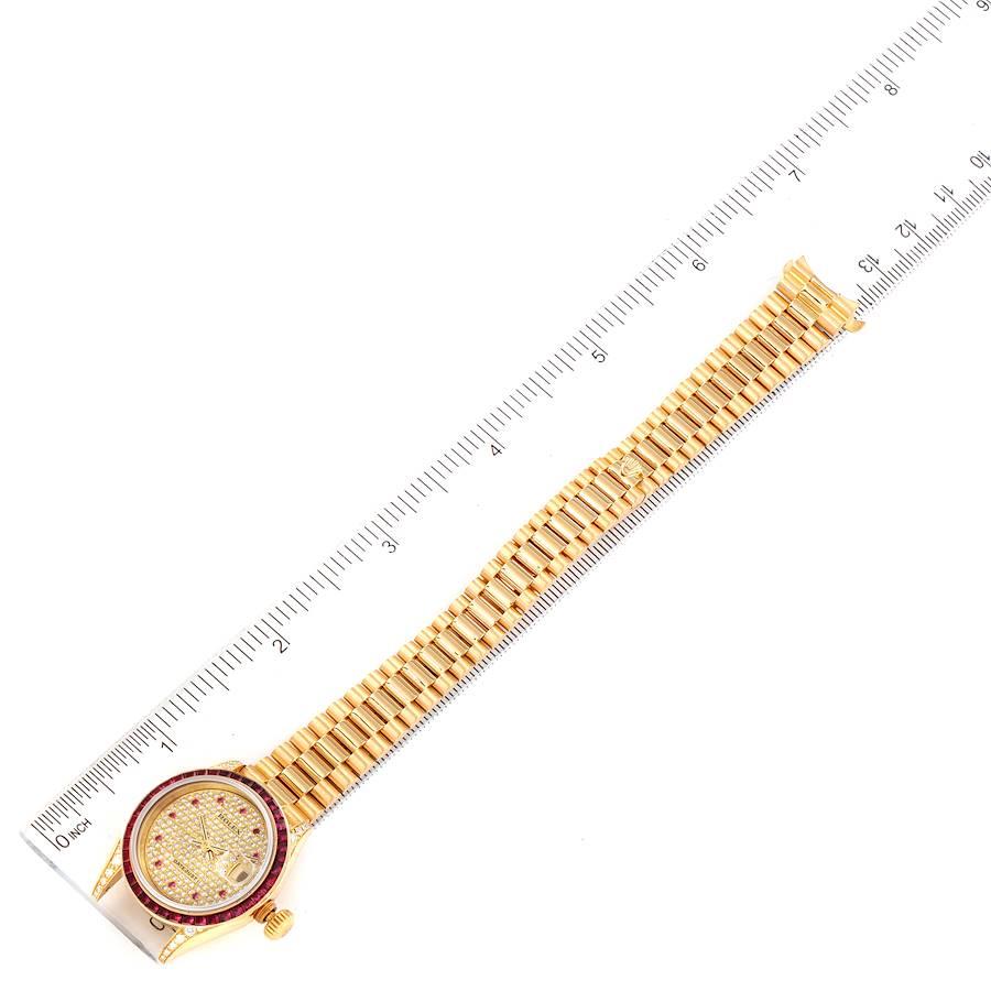 Rolex President Reloj de señora de oro amarillo de 18 quilates con diamantes y rubíes 69198 en venta 3