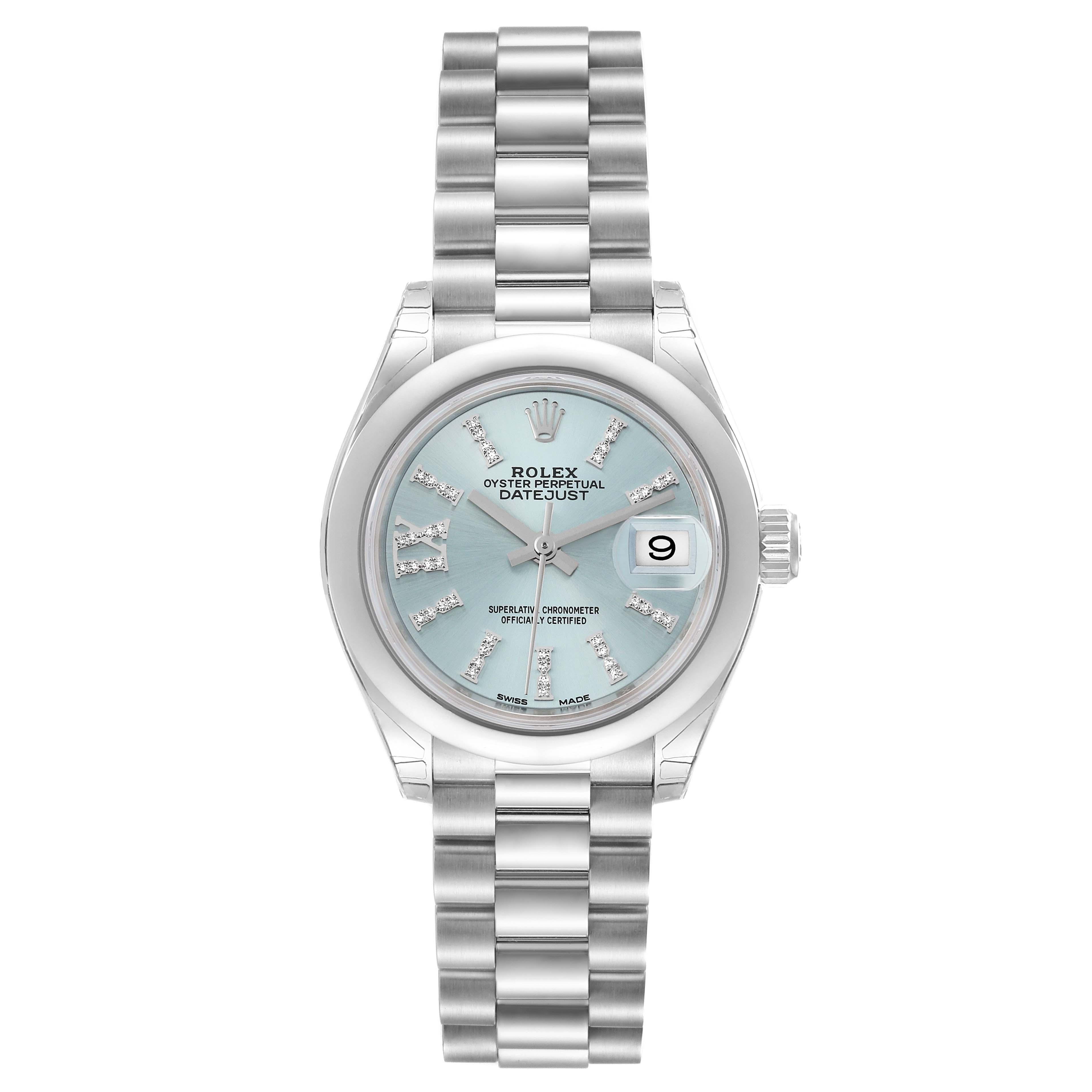 Rolex President Blue Diamond Dial Platinum Ladies Watch 279166 Unworn. Mouvement à remontage automatique certifié officiellement chronomètre avec fonction de date rapide. Boîtier oyster en platine de 28.0 mm de diamètre. Logo Rolex sur la couronne.