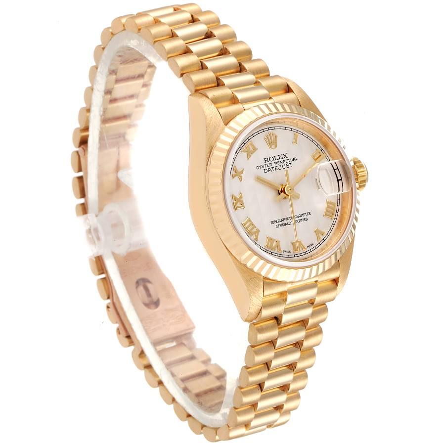 Rolex President Datejust 18K Yellow Gold Pyramid Ladies Watch 69178 In Good Condition For Sale In Atlanta, GA