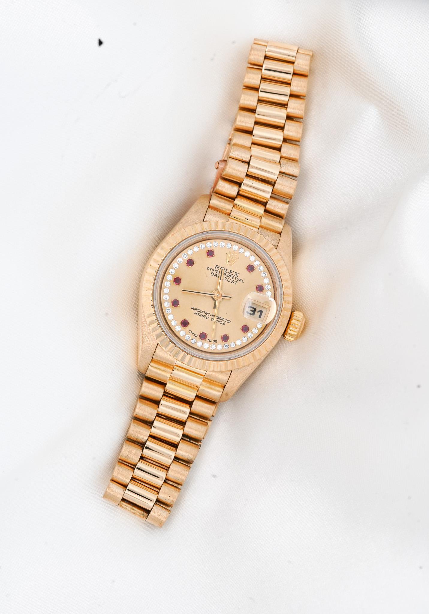 Taglio rotondo Rolex President Datejust 69178 Donna 26mm Rubino Quadrante Diamante Oro 18K in vendita