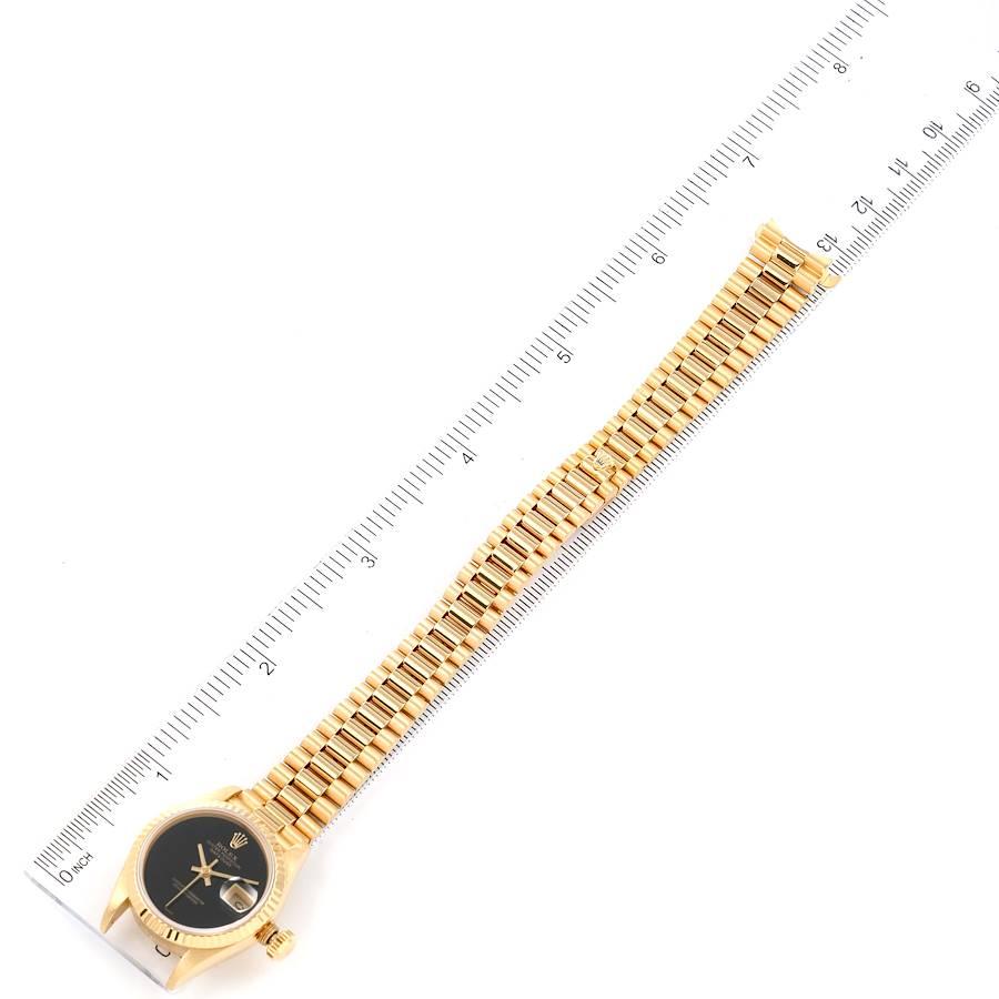 Rolex President Datejust Damenuhr 69178 aus Gelbgold mit schwarzem Onyx-Zifferblatt im Angebot 7