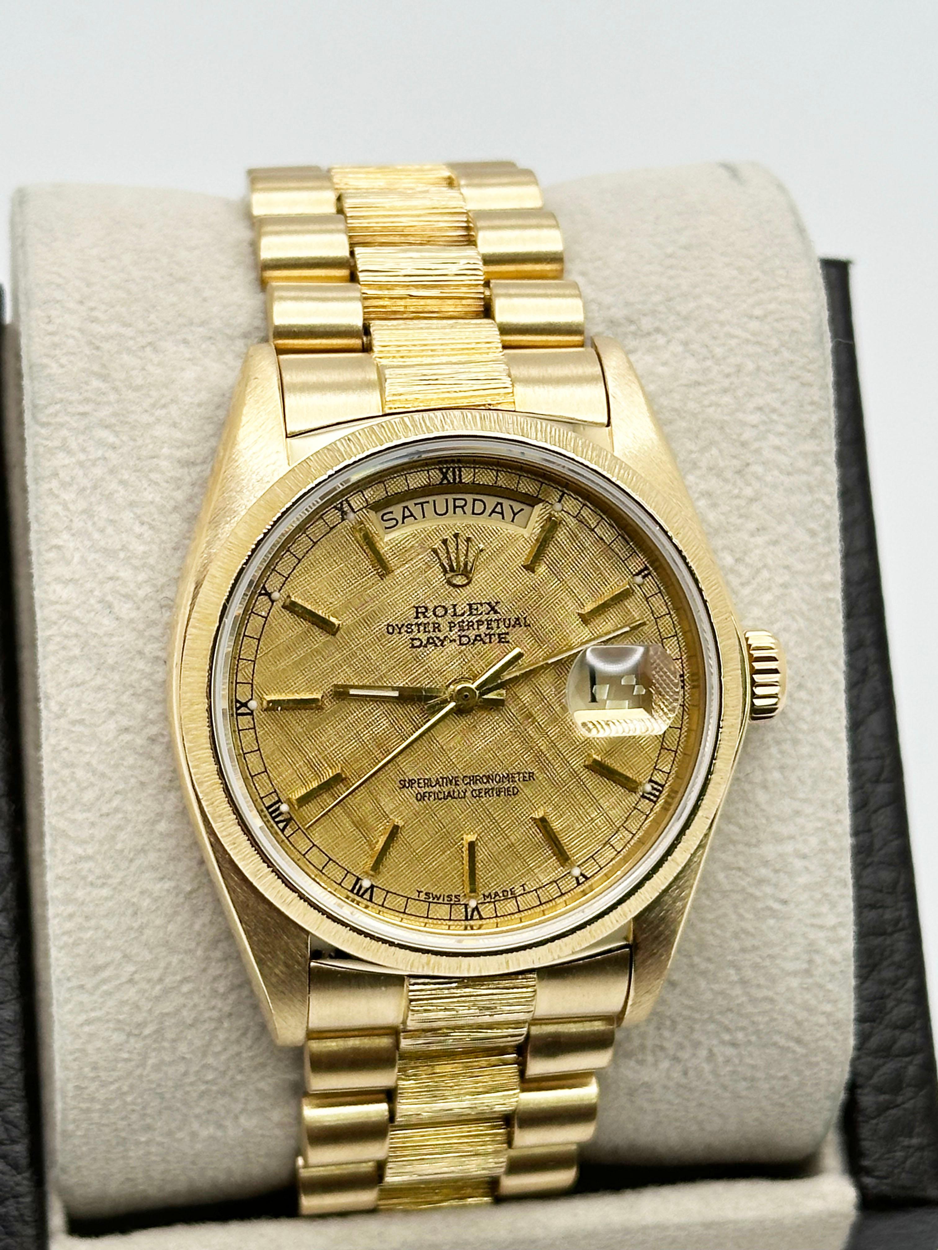 Rolex President Day Date 18078 Bark Finish Champagner-Leinen-Zifferblatt 18K Gelbgold im Zustand „Hervorragend“ in San Diego, CA