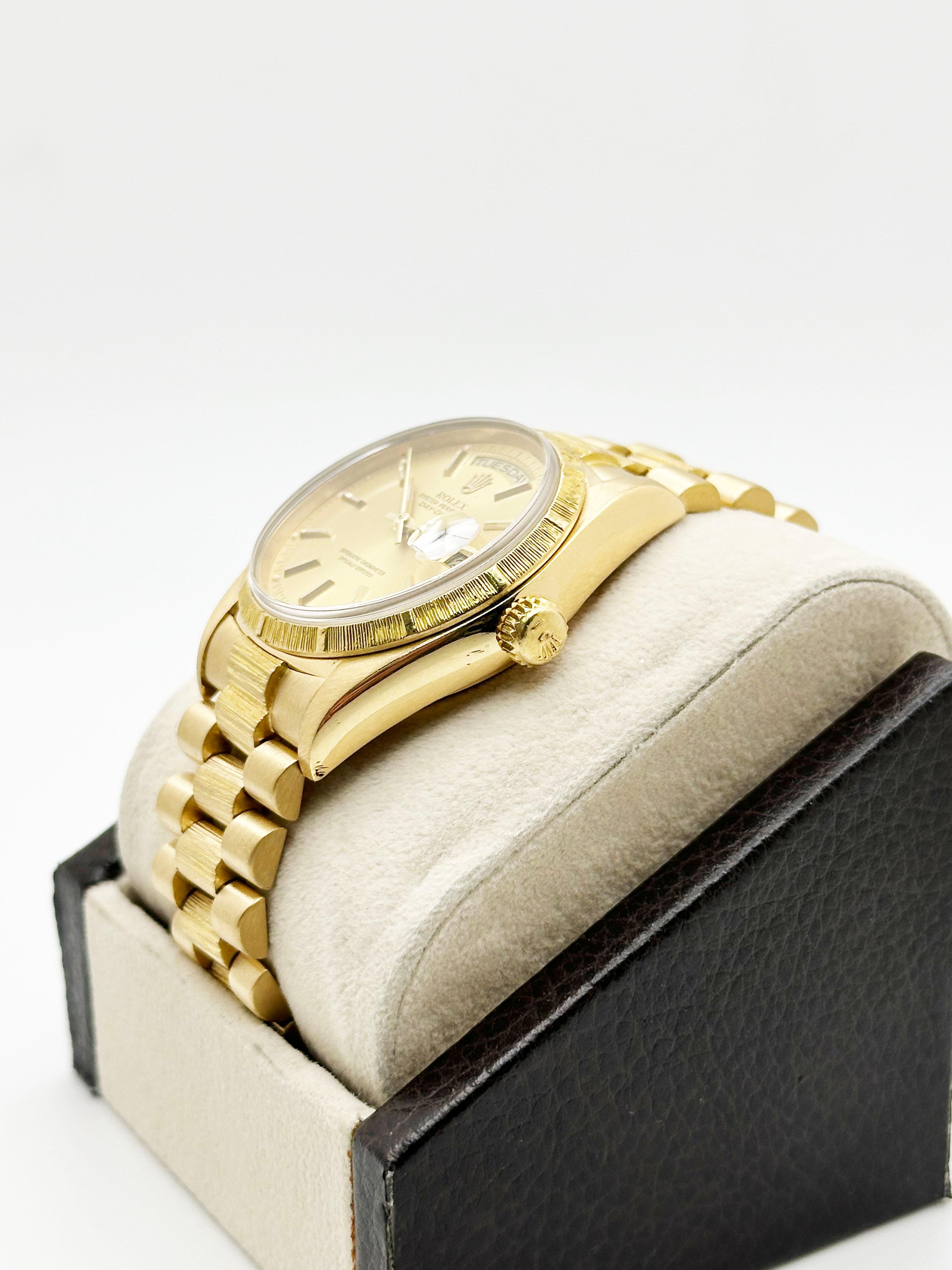 Rolex President Day Date 18078 Champagne Dial Bark Finish 18K Yellow Gold 36mm en venta 3