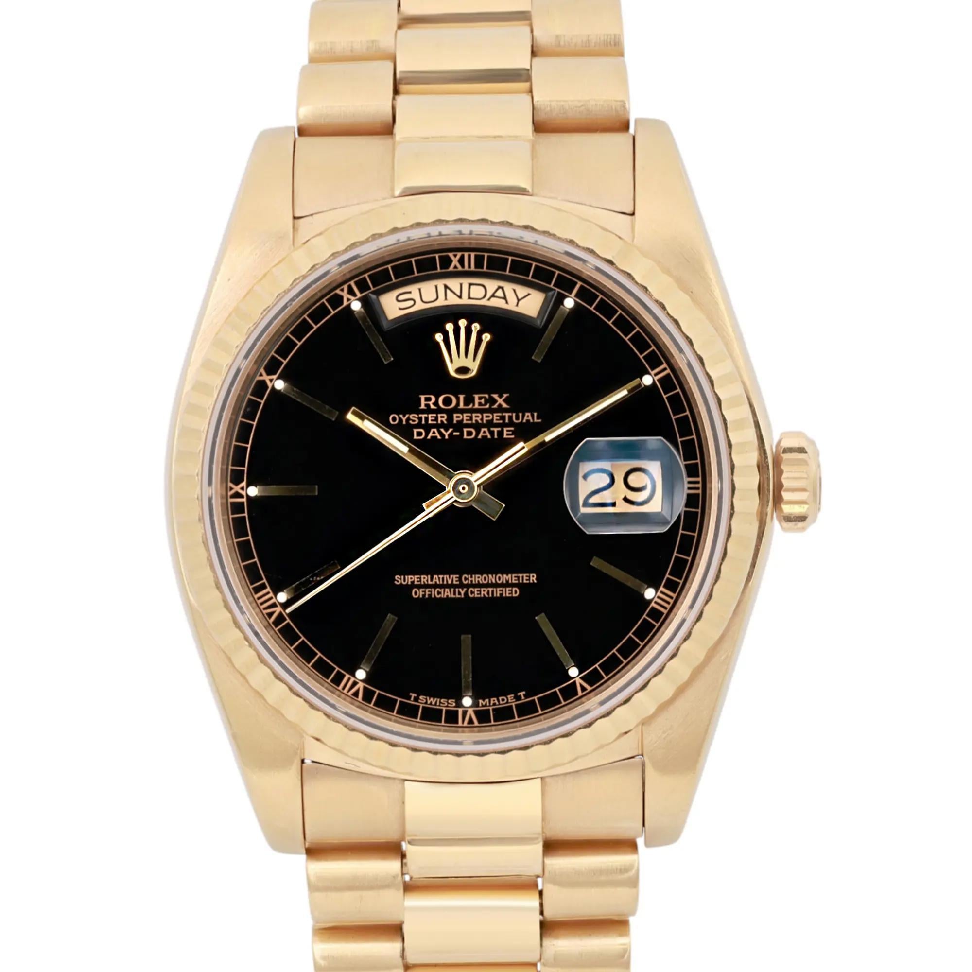 Pre-owned. Good condition. No original box and papers. Comes with a chonostore box. Free polishing upon request. The watch is fully serviced and tested for water resistance, movement calibration, and time accuracy. It shows light signs of wear.

*