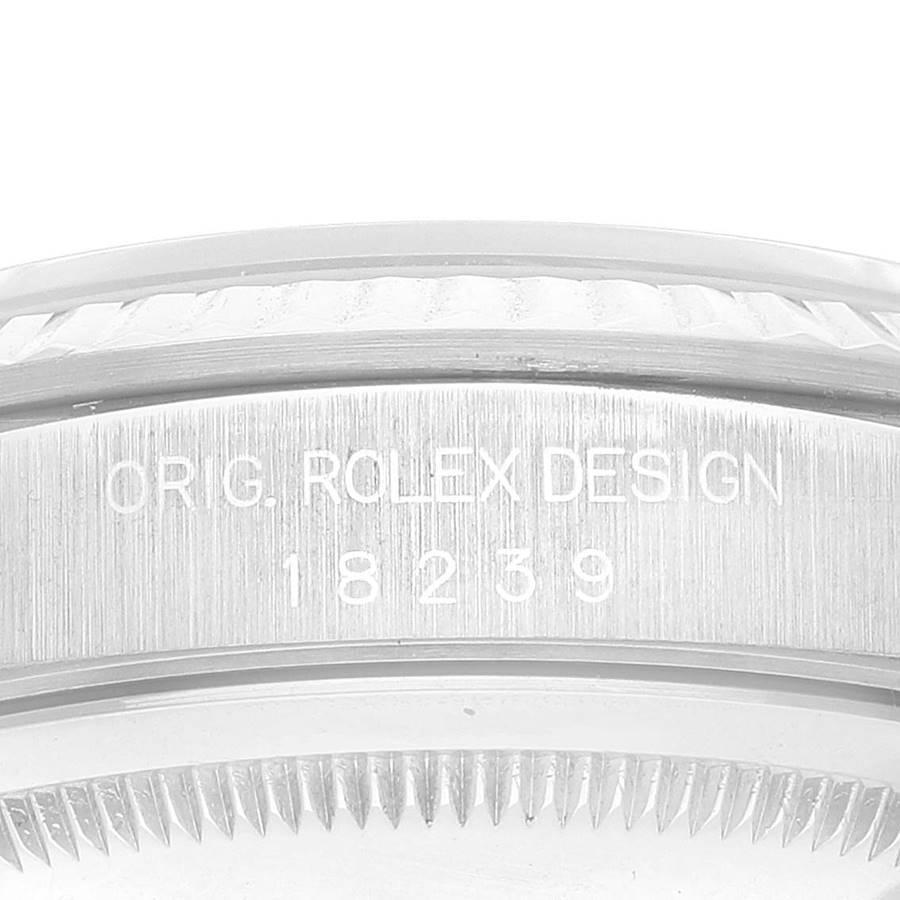 Rolex President Day-Date 36mm White Gold Silver Dial Mens Watch 18239 In Good Condition In Atlanta, GA