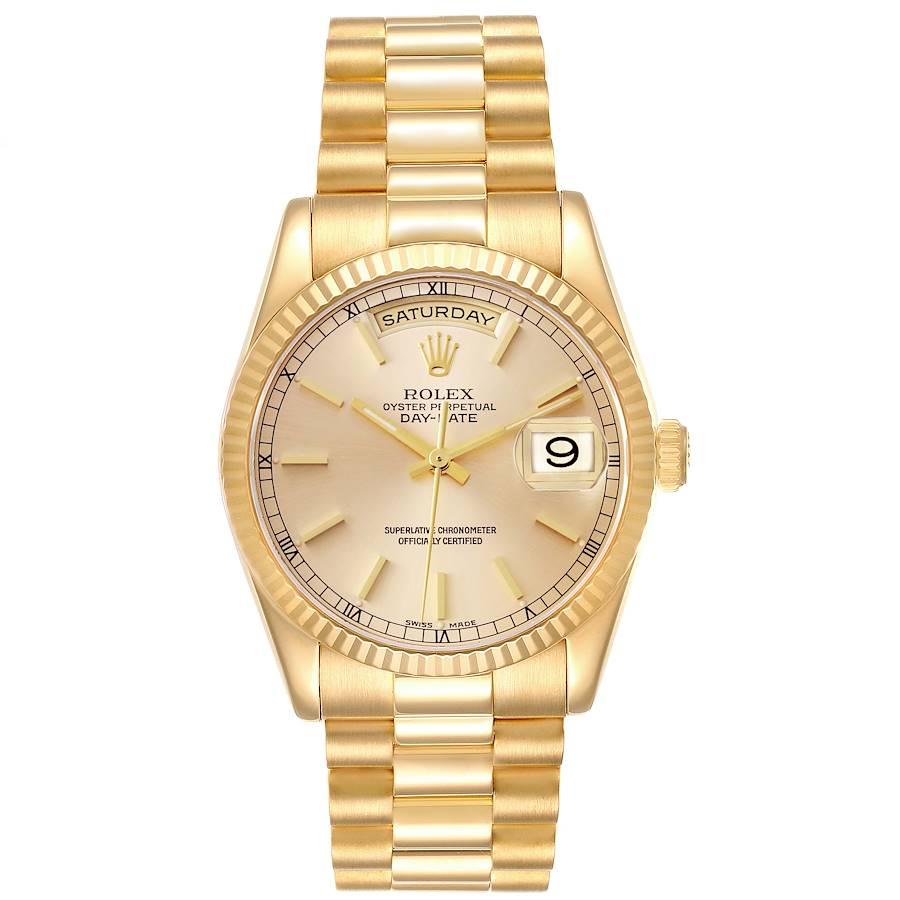 Rolex President Day Date 36mm Gelbgold Herrenuhr 118238. Offiziell zertifiziertes Chronometerwerk mit automatischem Aufzug. Oyster-Gehäuse aus 18 Karat Gelbgold mit einem Durchmesser von 36,0 mm. Rolex Logo auf einer Krone. Geriffelte Lünette aus 18