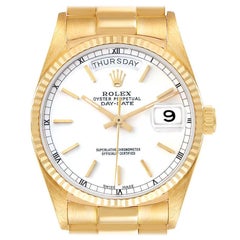 Rolex President Day-Date 36mm Gelbgold Weißes Zifferblatt Herrenuhr 18038