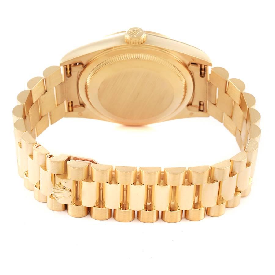 Rolex Montre President Day-Date en or jaune avec cadran blanc 18238 pour hommes en vente 5