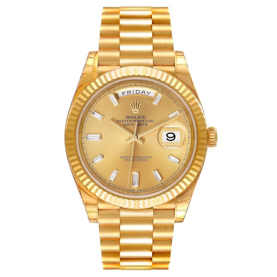 Rolex Präsident Day-Date 40 Gelbgold Diamant Herrenuhr 228238 Box Karte. Offiziell zertifiziertes Chronometerwerk mit automatischem Aufzug. Doppelte Schnellverstellfunktion. Oyster-Gehäuse aus 18 Karat Gelbgold mit einem Durchmesser von 40,0 mm. 