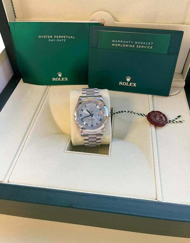 Rolex President Day-Date II 41mm Eisblaue Platinu-Uhr mit römischem Zifferblatt 218206  im Angebot 3