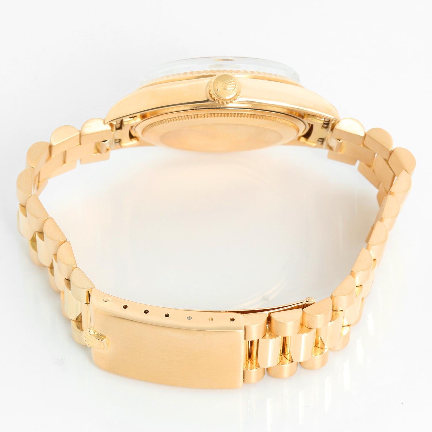 Rolex President Day-Date Men's 18k Gold Watch 1803 1