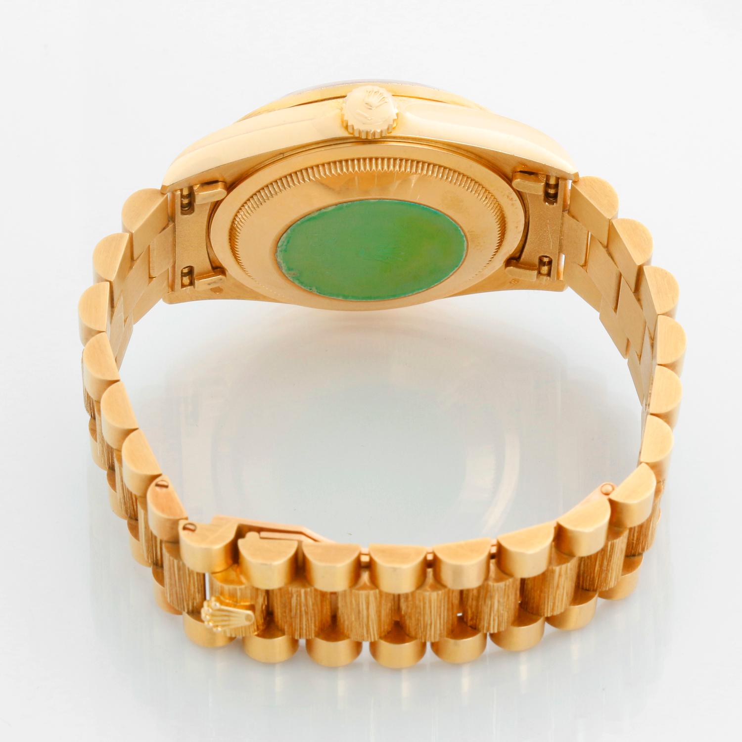 Reloj Rolex President Day-Date para hombre 18038 de oro de 18 quilates en venta 1