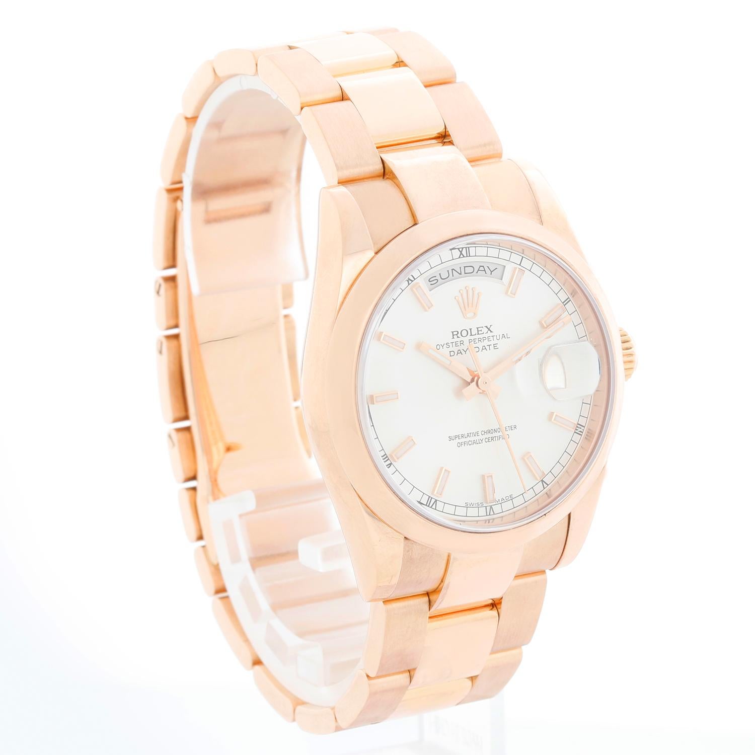 Rolex Montre President Day-Date en or rose 18 carats pour hommes 118205 Excellent état à Dallas, TX