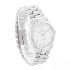 Rolex President Day-Date Men's 18k White Gold Watch 118239