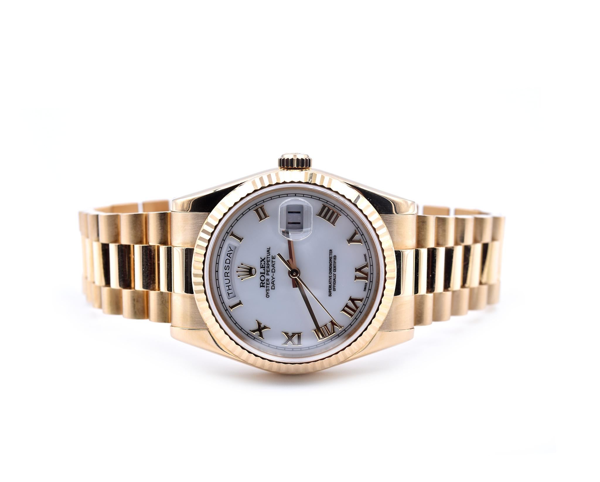 Rolex President Day-Date New-Style 18 Karat Yellow Gold Watch 118238 In Excellent Condition In Scottsdale, AZ