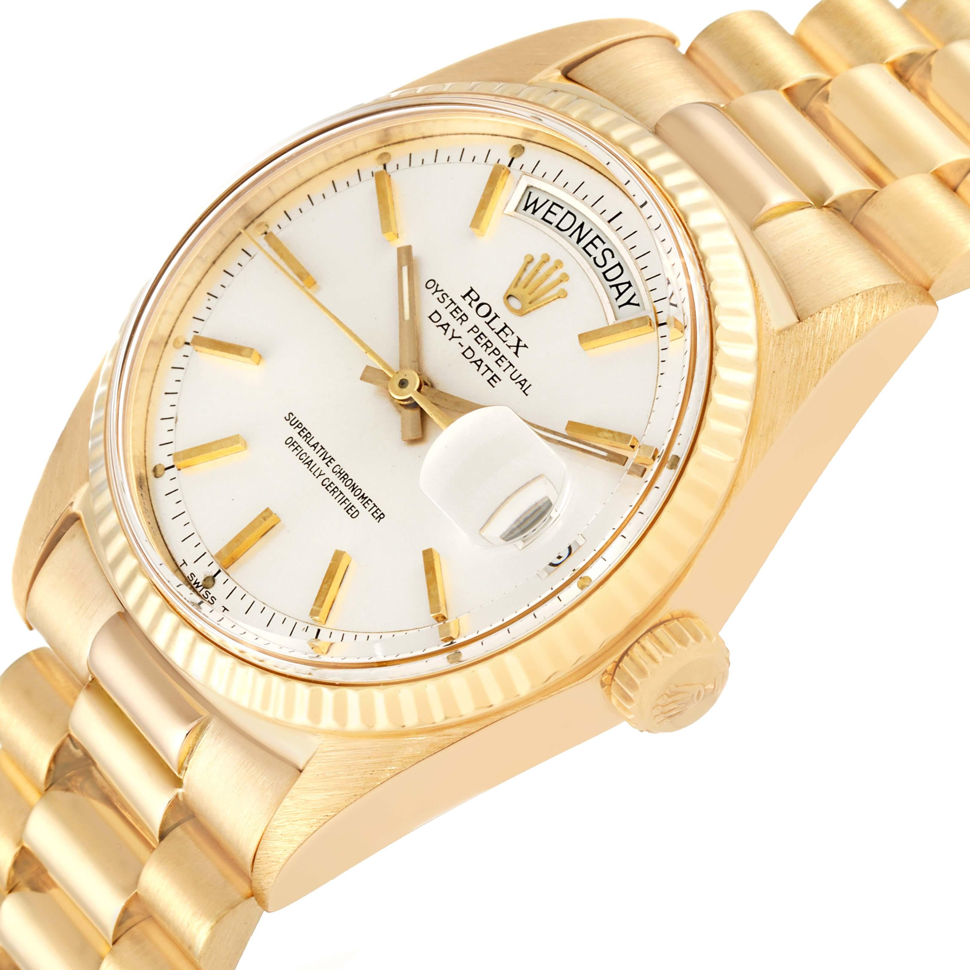 Rolex President Day-Date Silver Dial Yellow Gold Vintage Mens Watch 1803 In Good Condition In Atlanta, GA