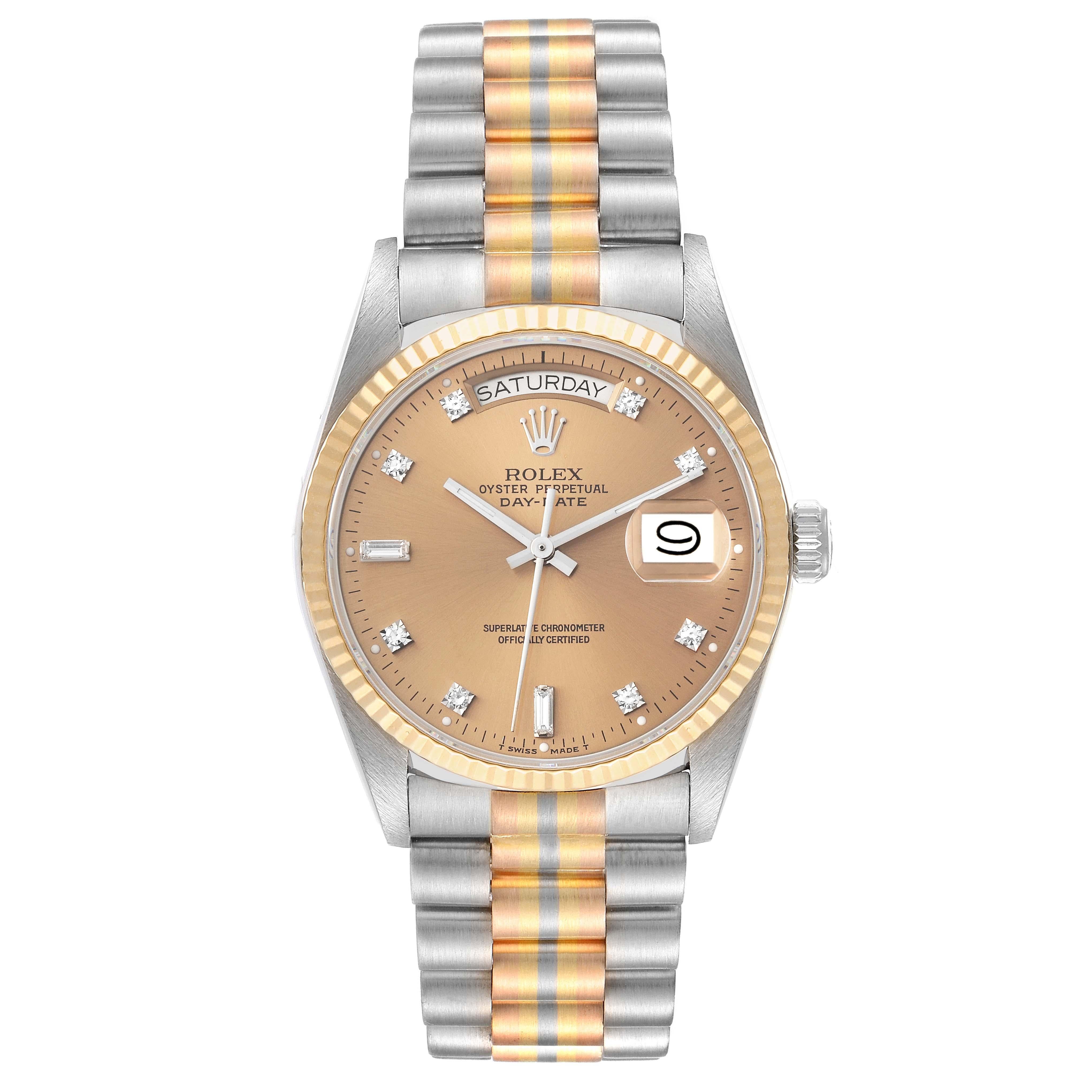 Rolex President Day-Date Tridor White Yellow Rose Gold Diamond Mens Watch 18039. Mouvement à remontage automatique, certifié officiellement chronomètre, avec fonction de date à réglage rapide. Boîtier oyster en or blanc 18k de 36,0 mm de diamètre.