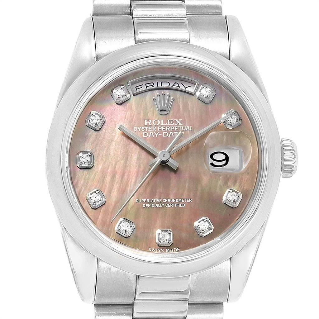 Rolex President Day-Date White Gold Mother of Pearl Diamond Men's Watch 118209 In Excellent Condition For Sale In Atlanta, GA