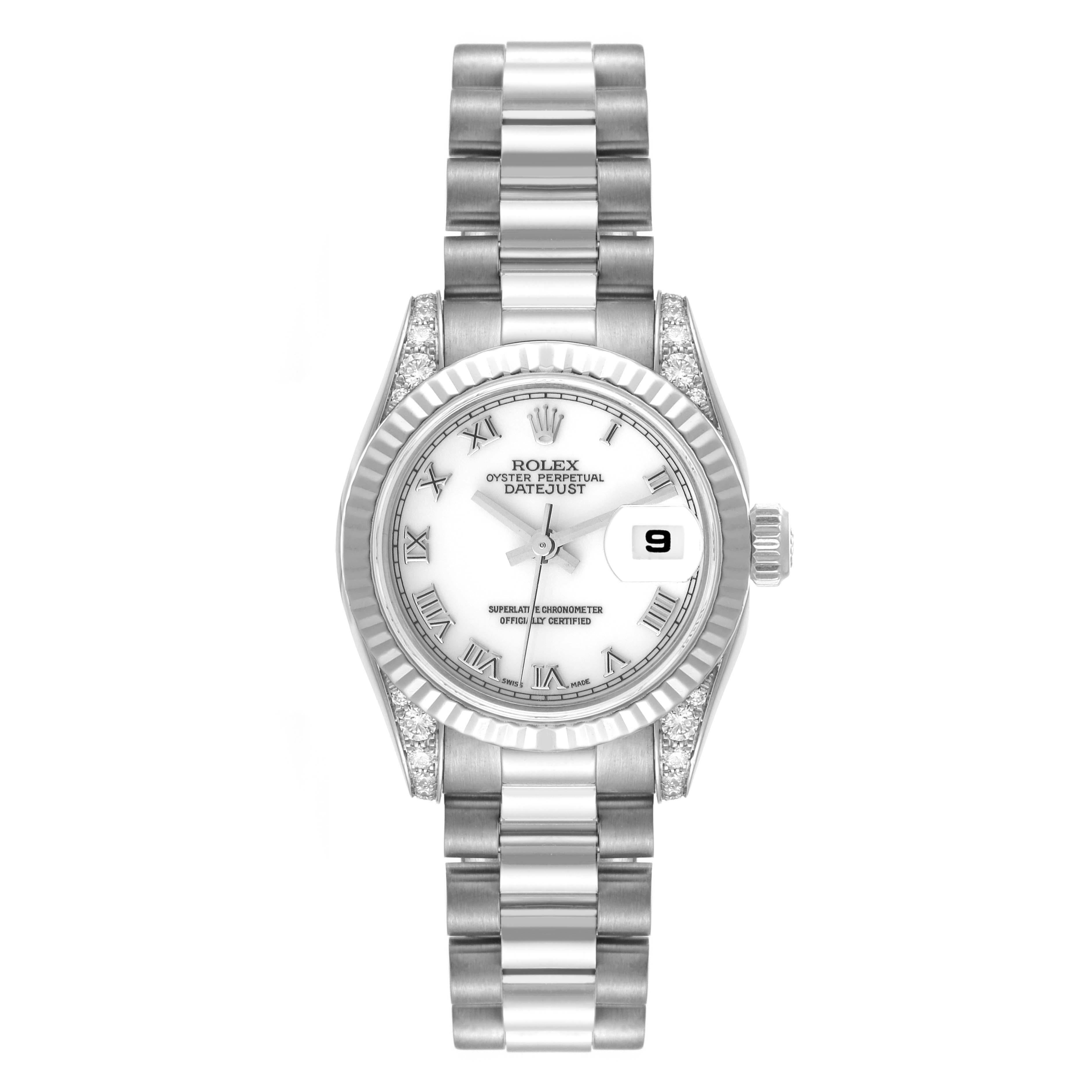 Rolex President Roman Dial White Gold Diamond Ladies Watch 179239. Mouvement à remontage automatique certifié chronomètre. Boîtier en or blanc 18 carats de 26,0 mm de diamètre. Logo Rolex sur la couronne. Œillets sertis de diamants d'origine de la