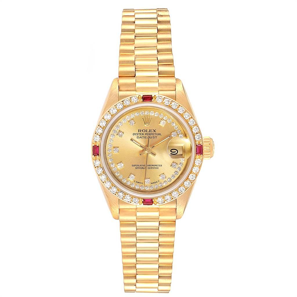 Rolex President Yellow Gold String Dial Diamond Ruby Ladies Watch 69068. Officially certified chronometer automatic self-winding movement. 18k yellow gold oyster case 26.0 mm in diameter. Rolex logo on a crown. Original Rolex factory diamond and