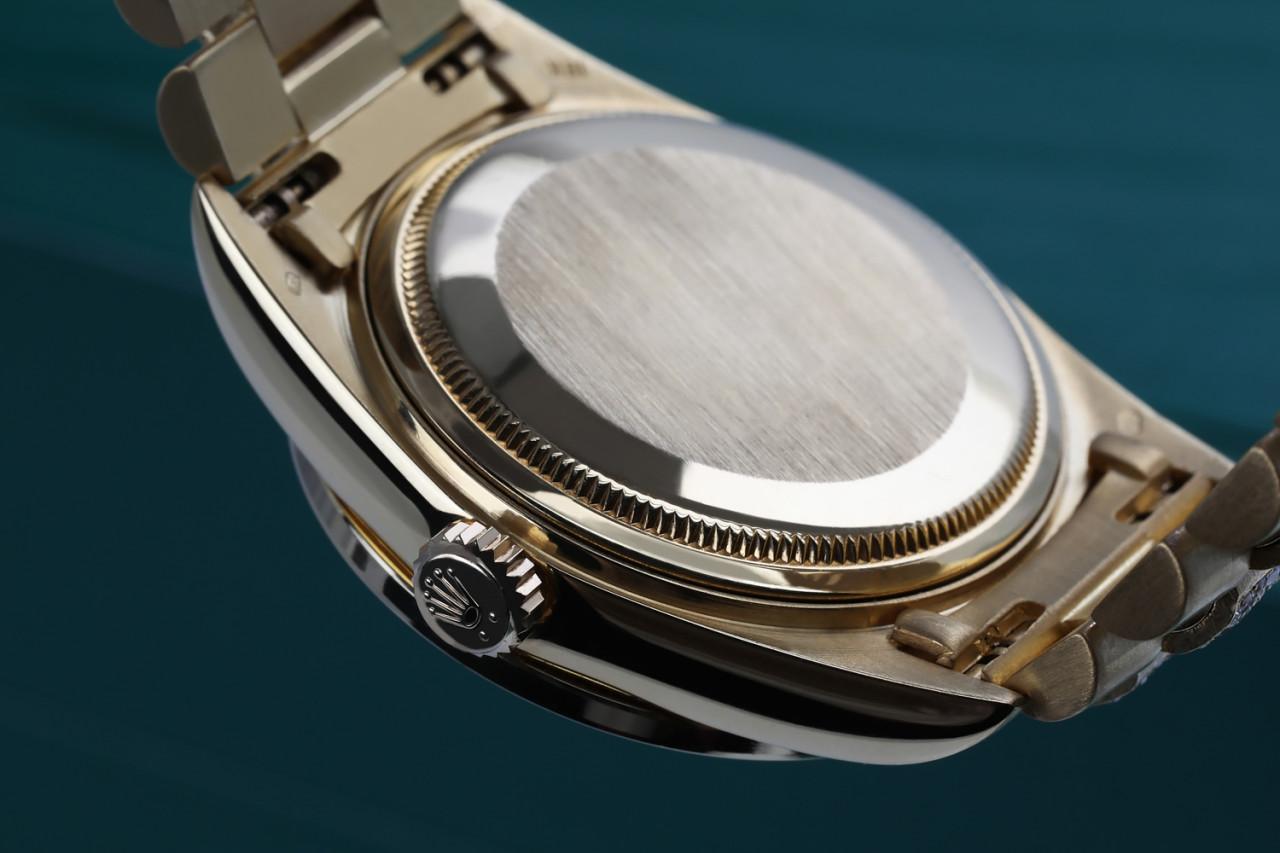 Rolex Montre présidentielle en or jaune 18 carats avec cadran blanc et diamants sur mesure en vente 3