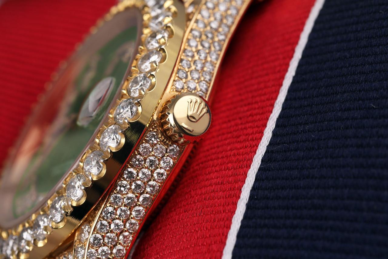 Taille ronde Rolex Montre présidentielle à cadran romain vert 18038 avec diamants, 36 mm en vente