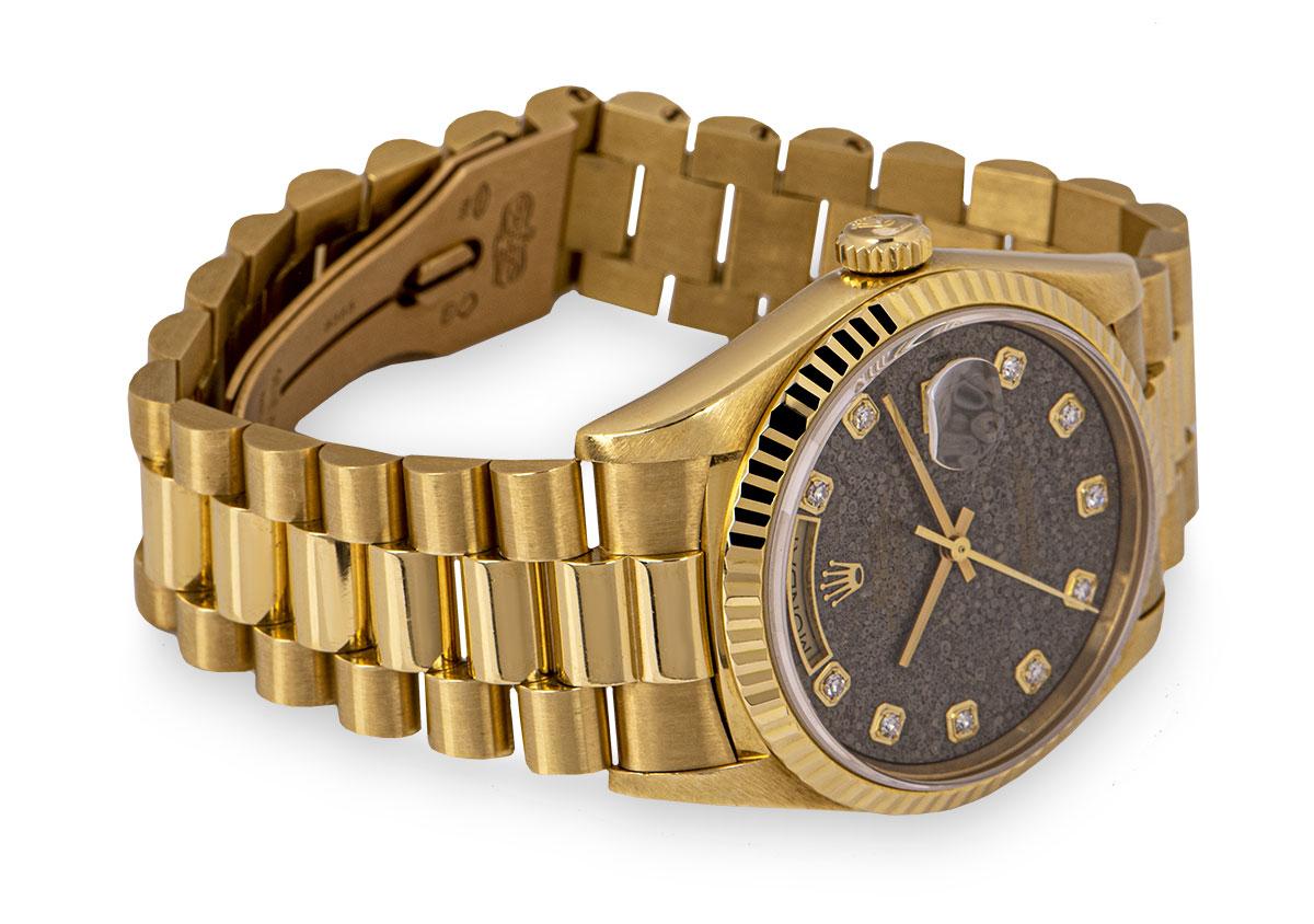 Round Cut Rolex Rare Day-Date Gents 18 Karat Yellow Gold Dinosaur Egg Diamond Dial 18238