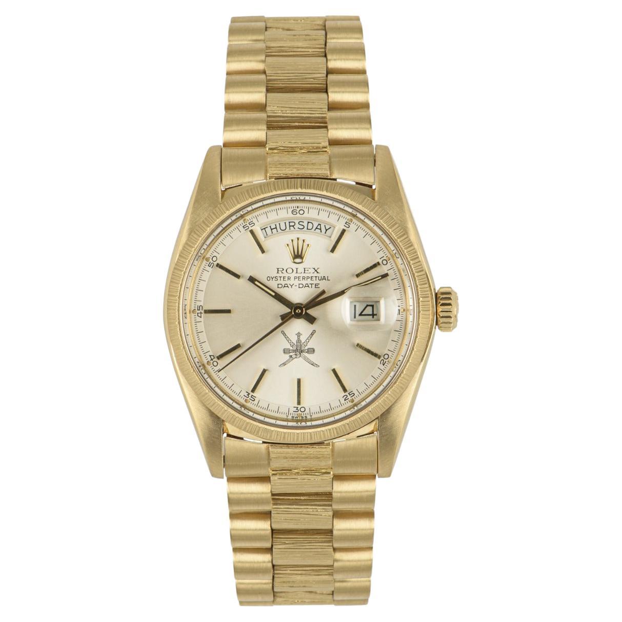 Rolex Rare Day-Date Vintage Men's 18K Yellow Gold Omani Dial Bark Finish 1807 For Sale