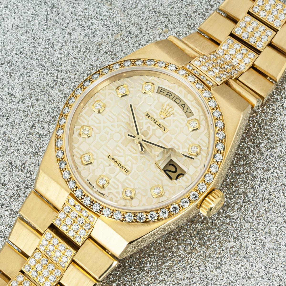 Rolex Rare Oysterquartz Day-Date serti de diamants 19148 2