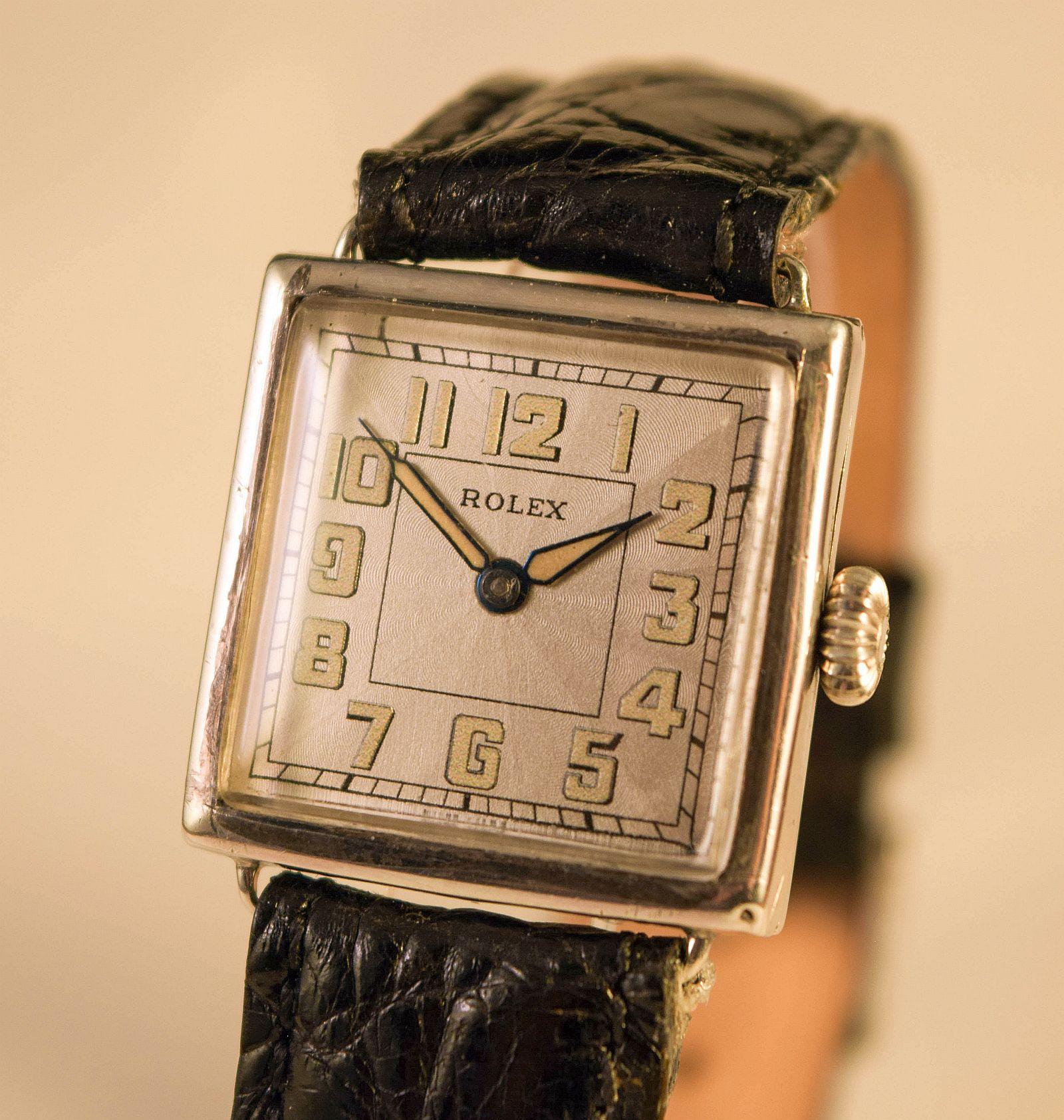 Rolex Seltene quadratische silberne Vintage-Uhr mit sehr attraktivem Zifferblatt im Angebot 4