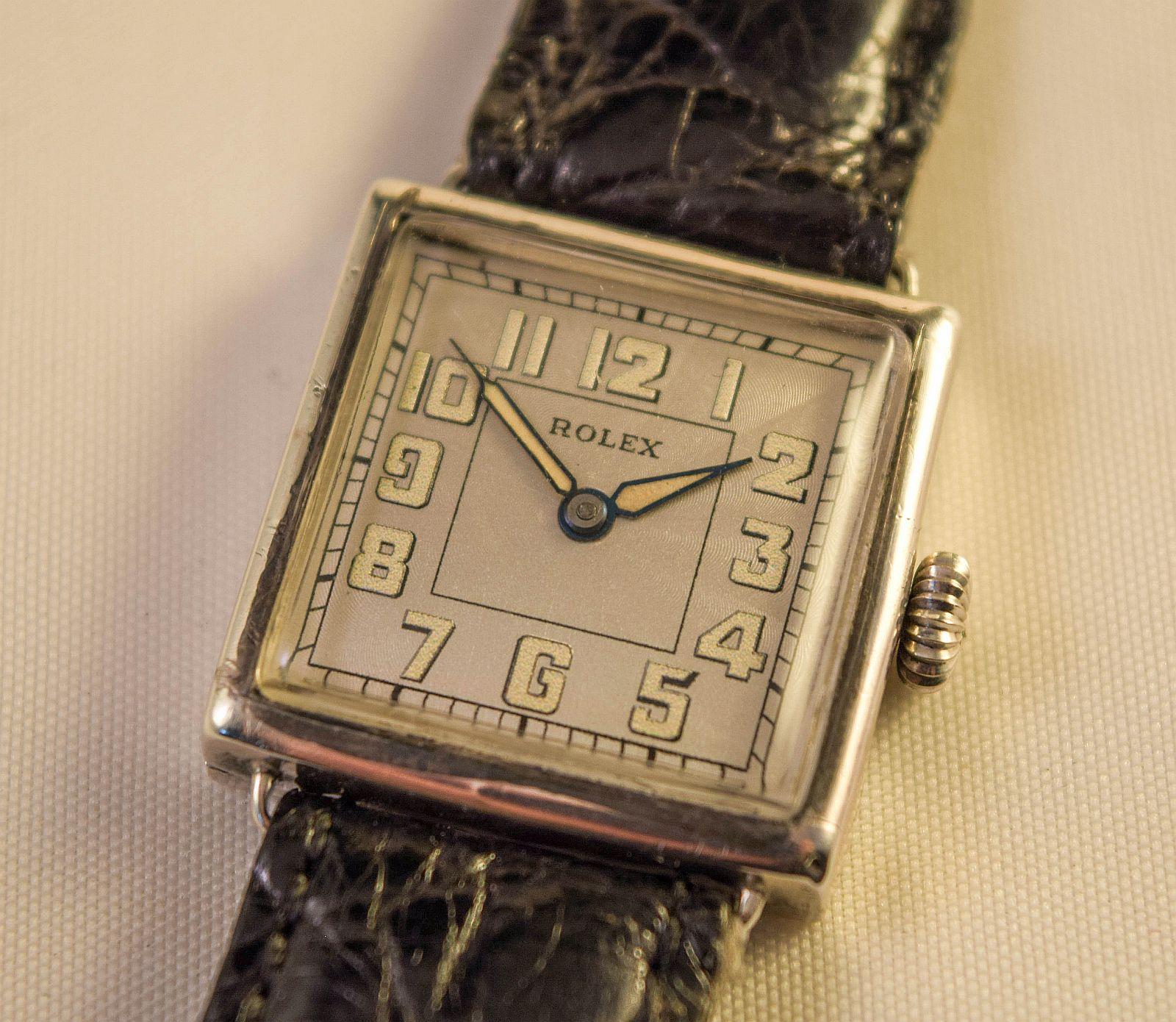 Women's or Men's Rolex Rare vintage square silver watch with very attractive dial For Sale