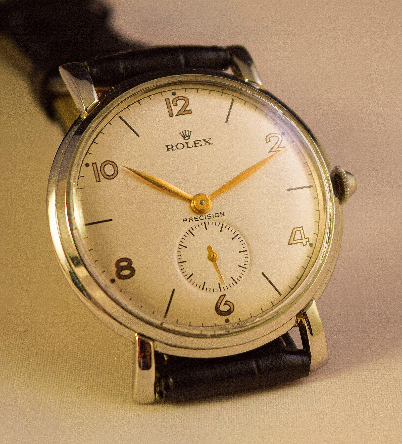 Rolex Ref 4224
Very rare steel cased oversize-Jumbo-Rolex watch
with beautiful unusual lugs.1950's
Tear drop lugs
This watch is a Collectors dream.
Original winder-associated original Rolex steel buckle.
We have fitted a real leather strap as the