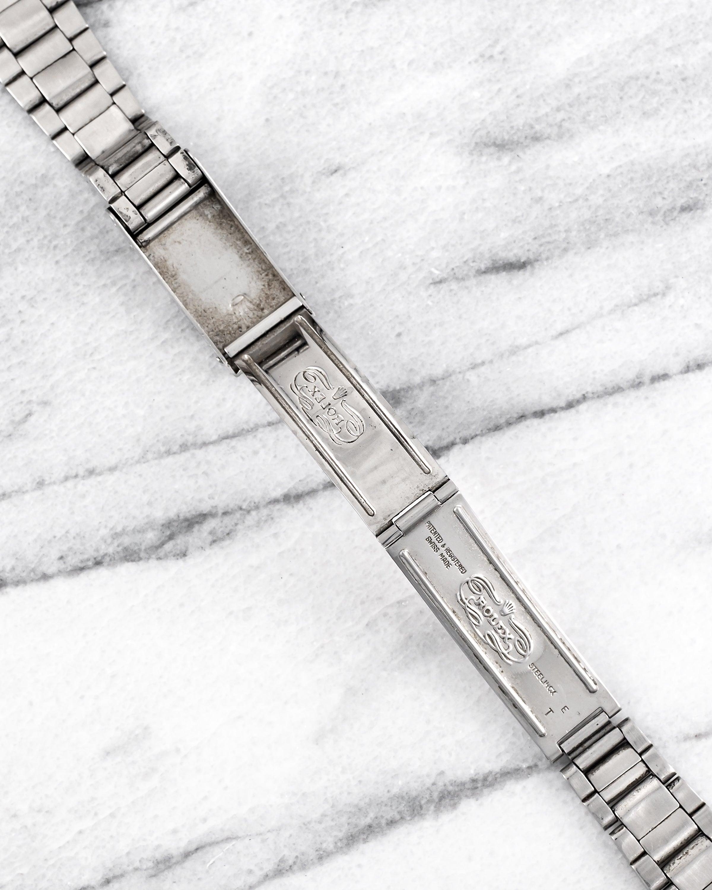 Montre Rolex à bracelet Oyster à rivets, 19 mm de largeur de corne, en acier inoxydable, années 1970 Bon état - En vente à New York, NY